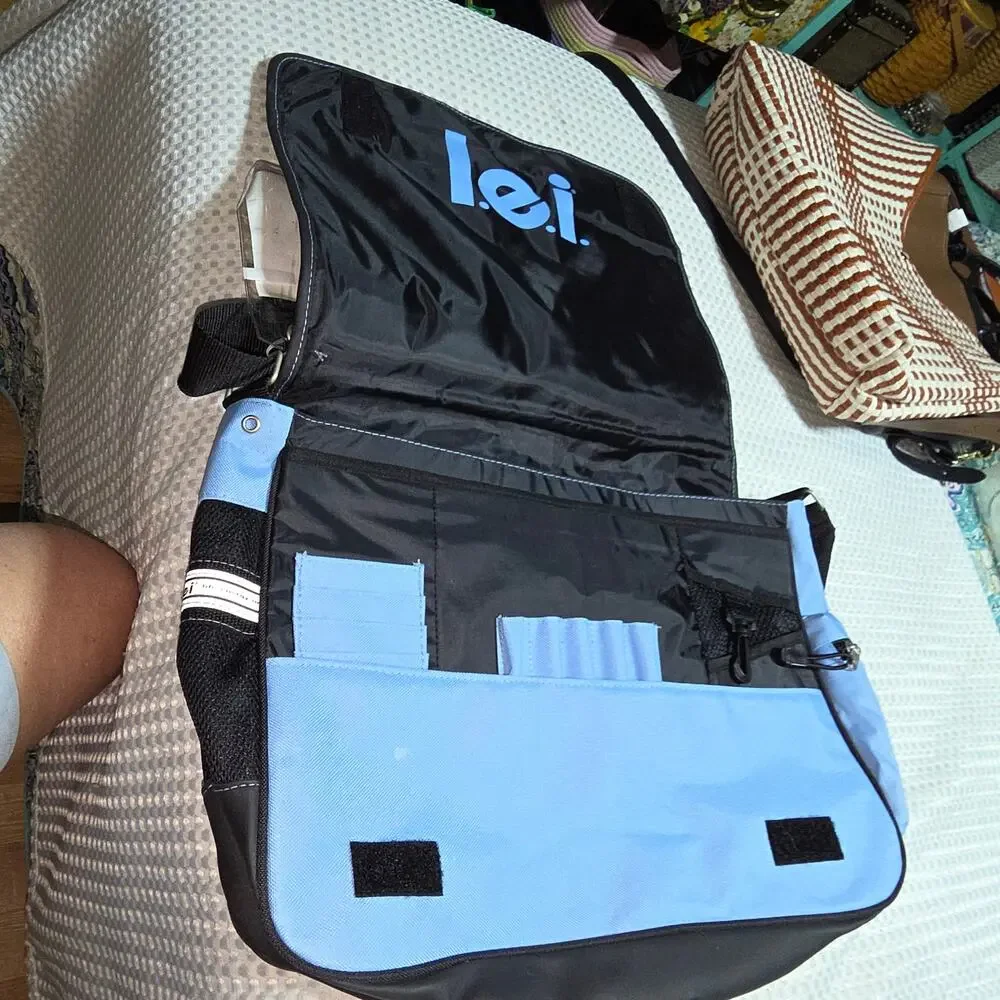 LEI NWT XL MESSENGER CROSSBODY BACKPACK BAG WITH SCHOOL SUPPLIES